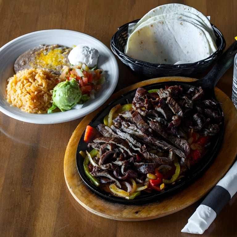 Why Guests Choose La Corona Cocina Cantina