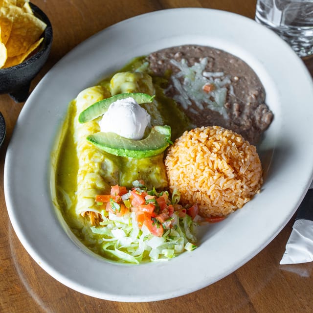 Enchiladas Suizas.
