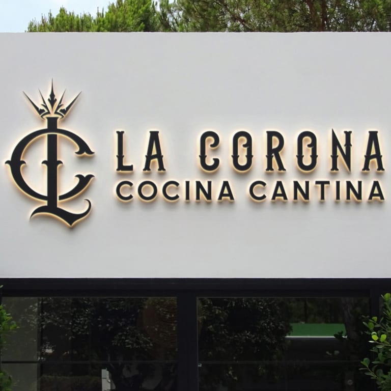 Welcome to La Corona Cocina Cantina